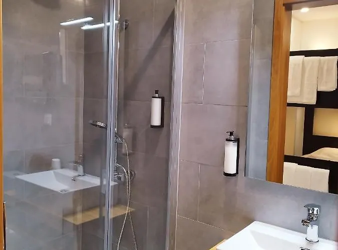 Hostal Santa Alegria *